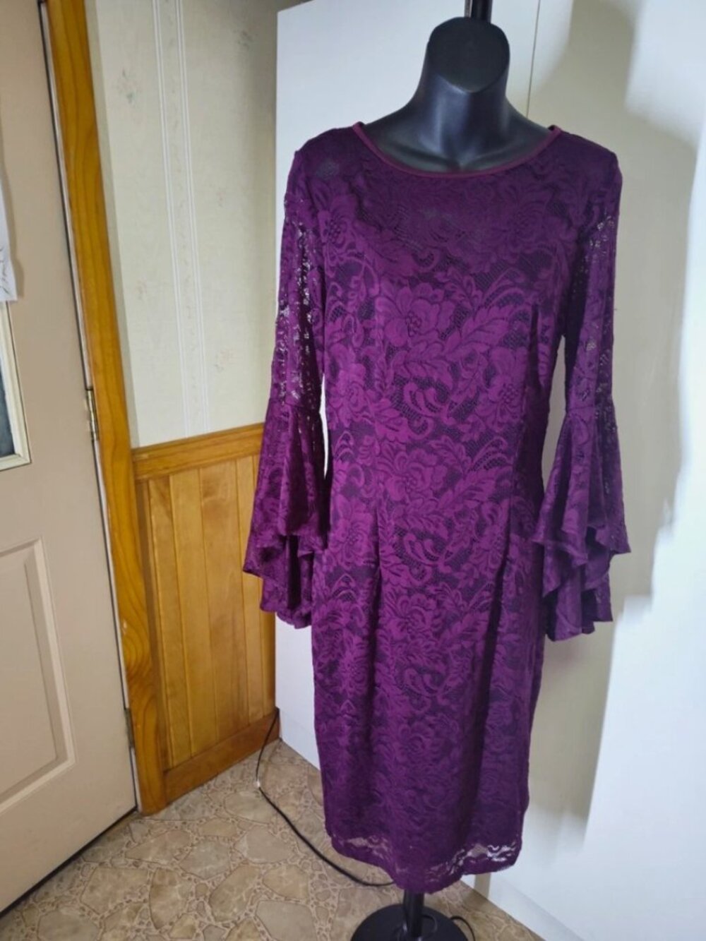 NWT Vfshow Purple Floral Lace Lined Pencil Dress Bell Long Sleeve Knee Length M